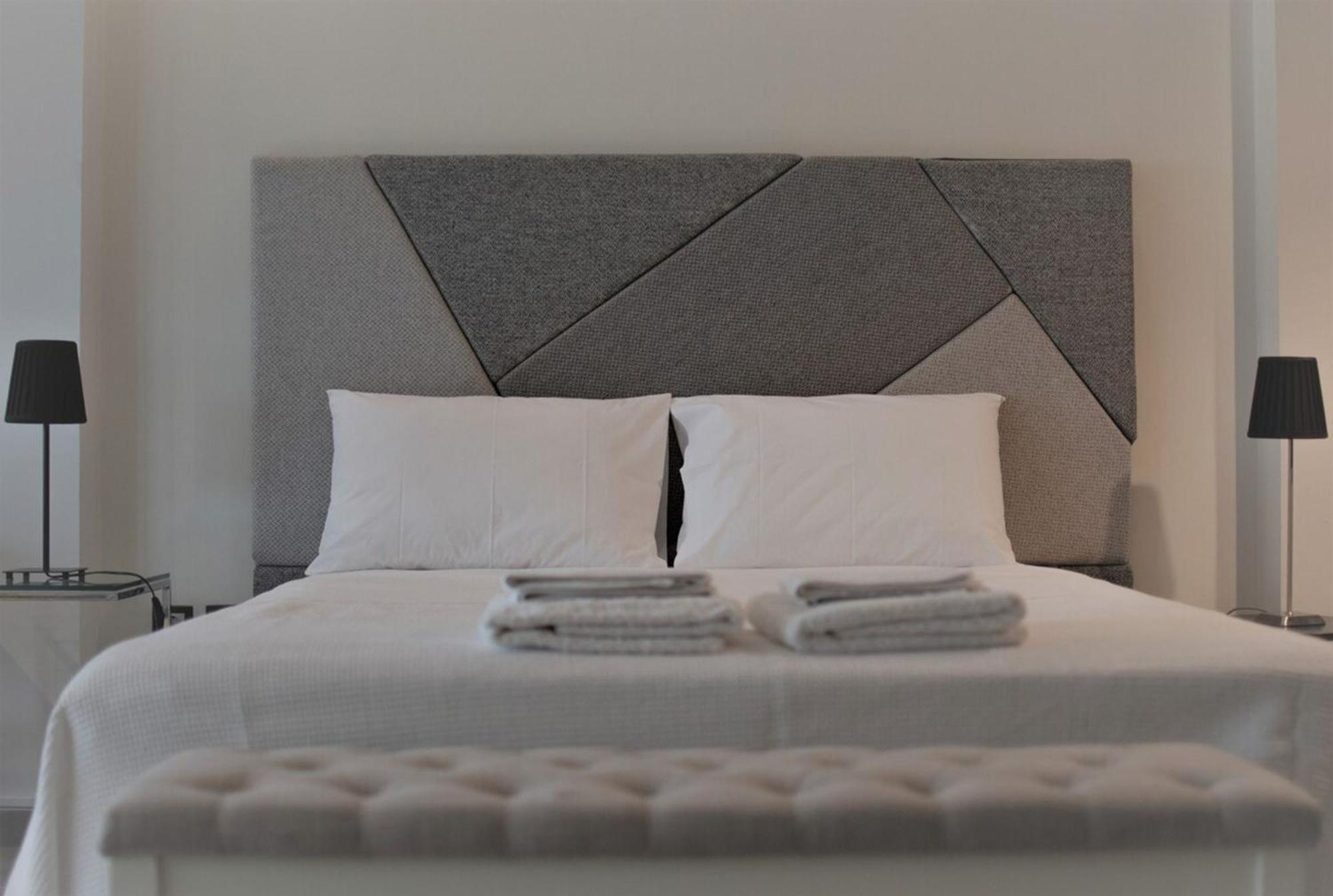 Stylish Boutique Loft With Private Balcony Apartament Ateny